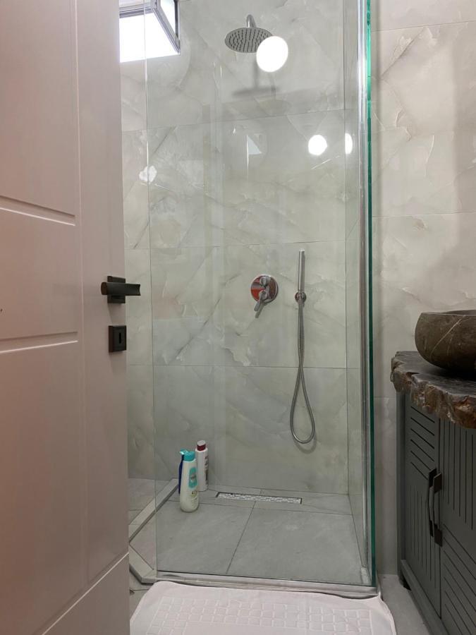 Saranda Dreamland House Apartment Bagian luar foto